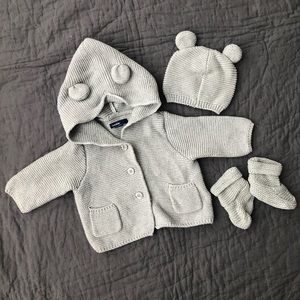 Baby Gap knit gray cotton gift set size 0-3mo